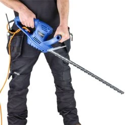 Hyundai HYHT550E Electric Hedge Trimmer 550W 510mm 13 Hyundai HYHT550E Electric Hedge Trimmer 550W 510mm -Garden Tools Shop HYHT550E 08 1 97311