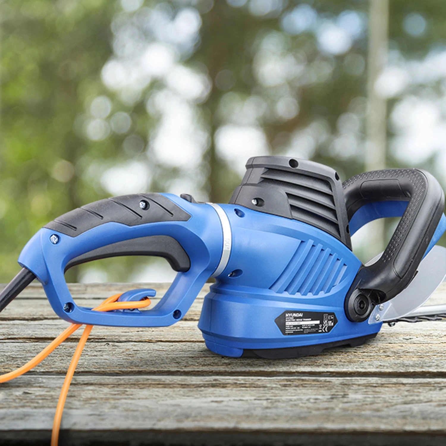 Hyundai HYHT680E Electric Hedge Trimmer 680W 610mm 11 Hyundai HYHT680E Electric Hedge Trimmer 680W 610mm - Image 9