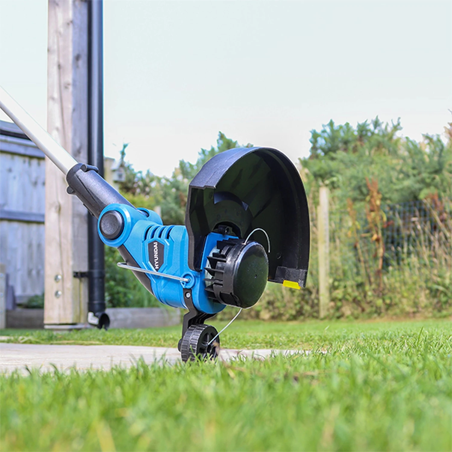 Hyundai HYTR600E Electric Strimmer 600W 30cm 9 Hyundai HYTR600E Electric Strimmer 600W 30cm - Image 7