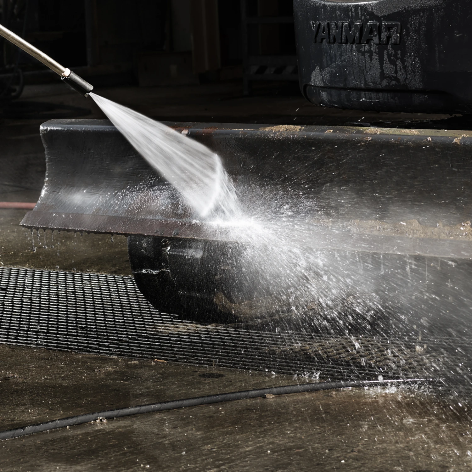 Nilfisk MH 5M-100/760 Hot Water Pressure Washer 6 Nilfisk MH 5M-100/760 Hot Water Pressure Washer - Image 4