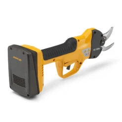 STIGA SC 100e Cordless Pruning Shears Kit -Garden Tools Shop db0d24ff3eb8106bc8c531c2bd935f7afe04 SC100eKit 257022001UKS full03 ecommerce