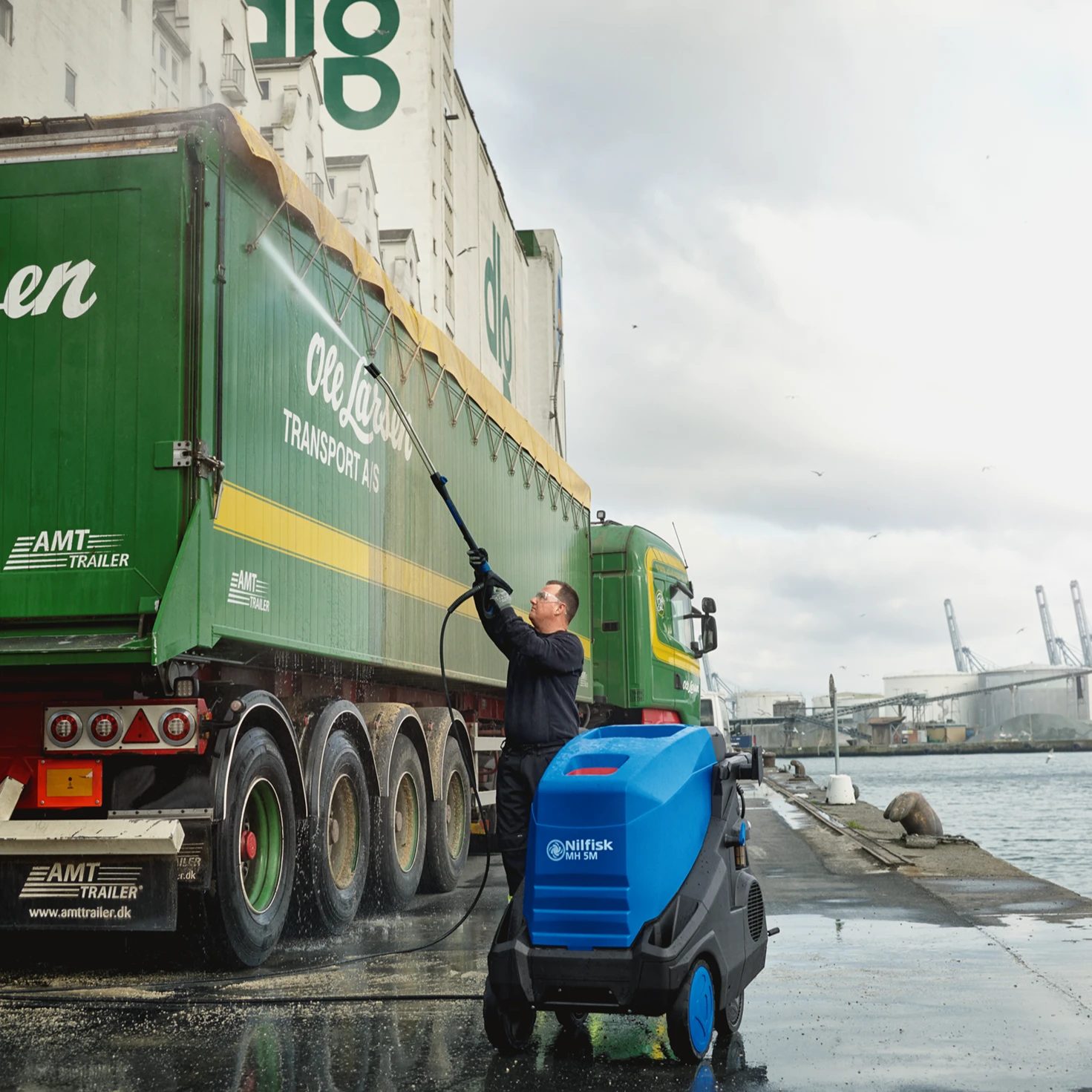 Nilfisk MH 5M-100/760 Hot Water Pressure Washer 4 Nilfisk MH 5M-100/760 Hot Water Pressure Washer - Image 2