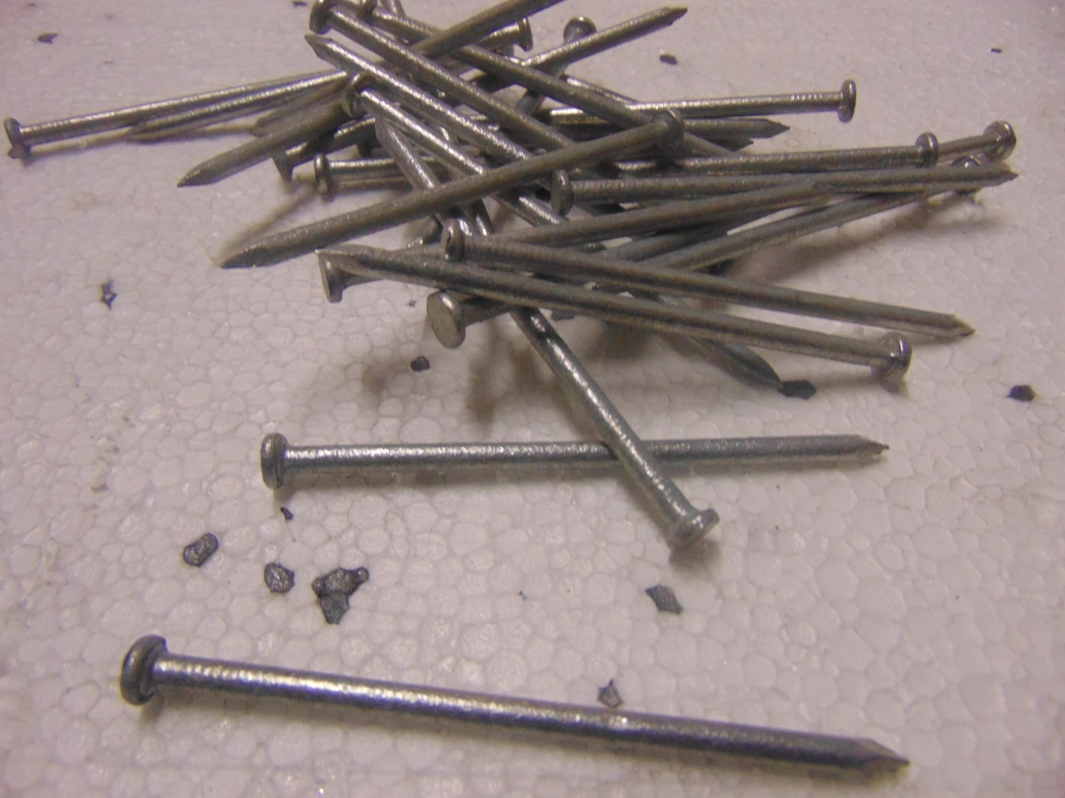 Round Wire Galvanised Nails 75X3.35MM 1KG 3 Round Wire Galvanised Nails 75X3.35MM 1KG